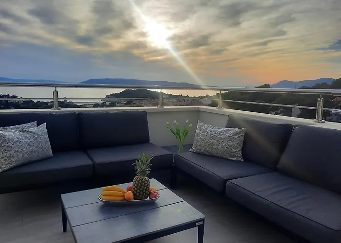 Apartment Anny De Luxe With Sea View