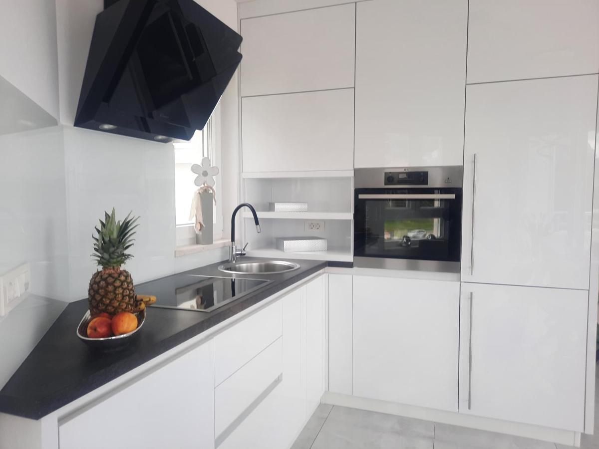 Anny De Luxe With Sea View Apartment